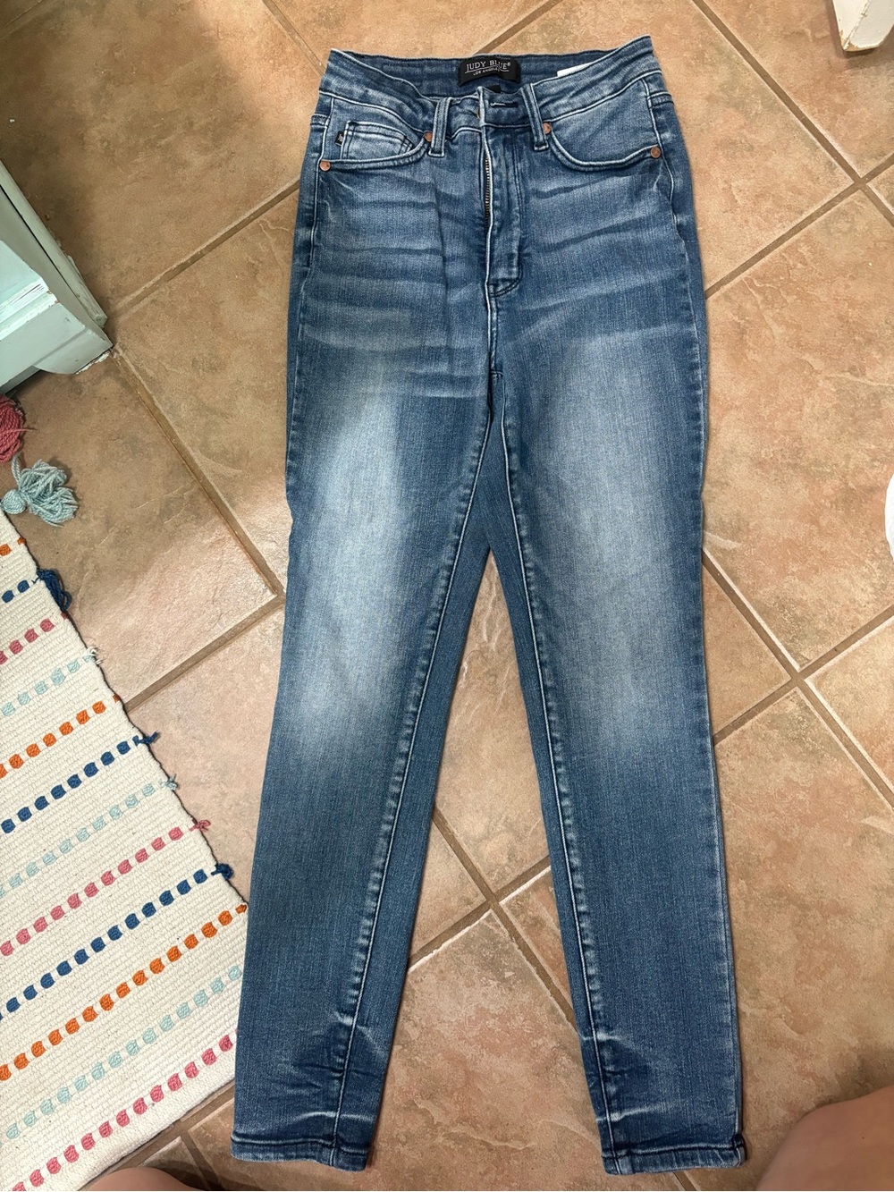 Judy Blue High-Rise Skinny Jeans - Medium Blue